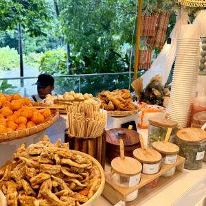 Premium Pinoy StreetFood Table