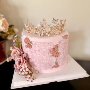 Customized Cakes