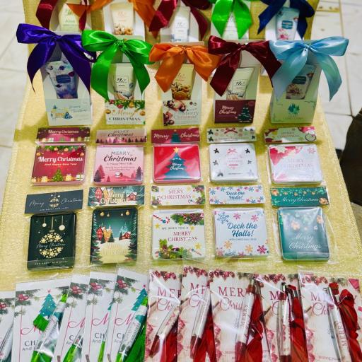 Arts & Crafts by Sarah J Souvenirs & Giveaways