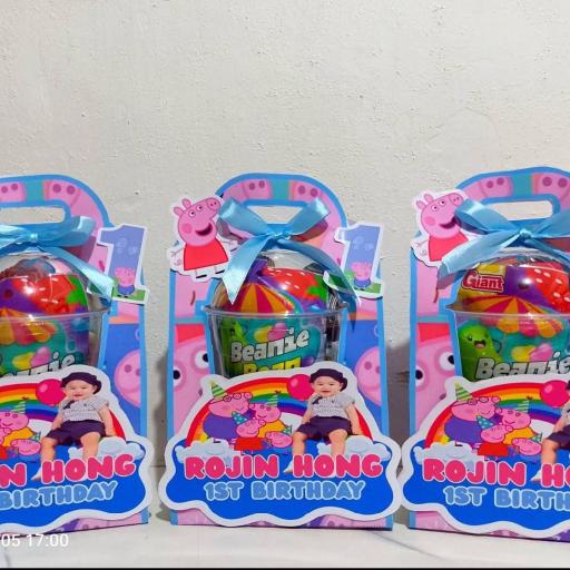Personalized Sweet Treats & Party Favors