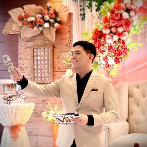 Professional Event Host