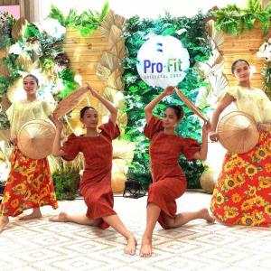 Cultural Dancers