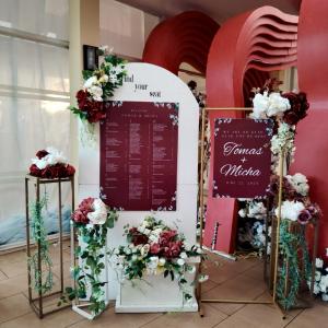 PERFUME BAR