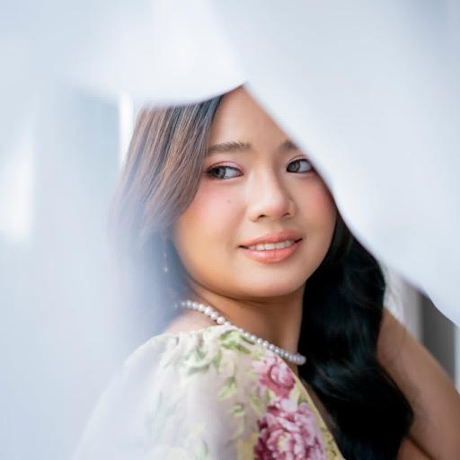 DEBUT PHOTO COVERAGE